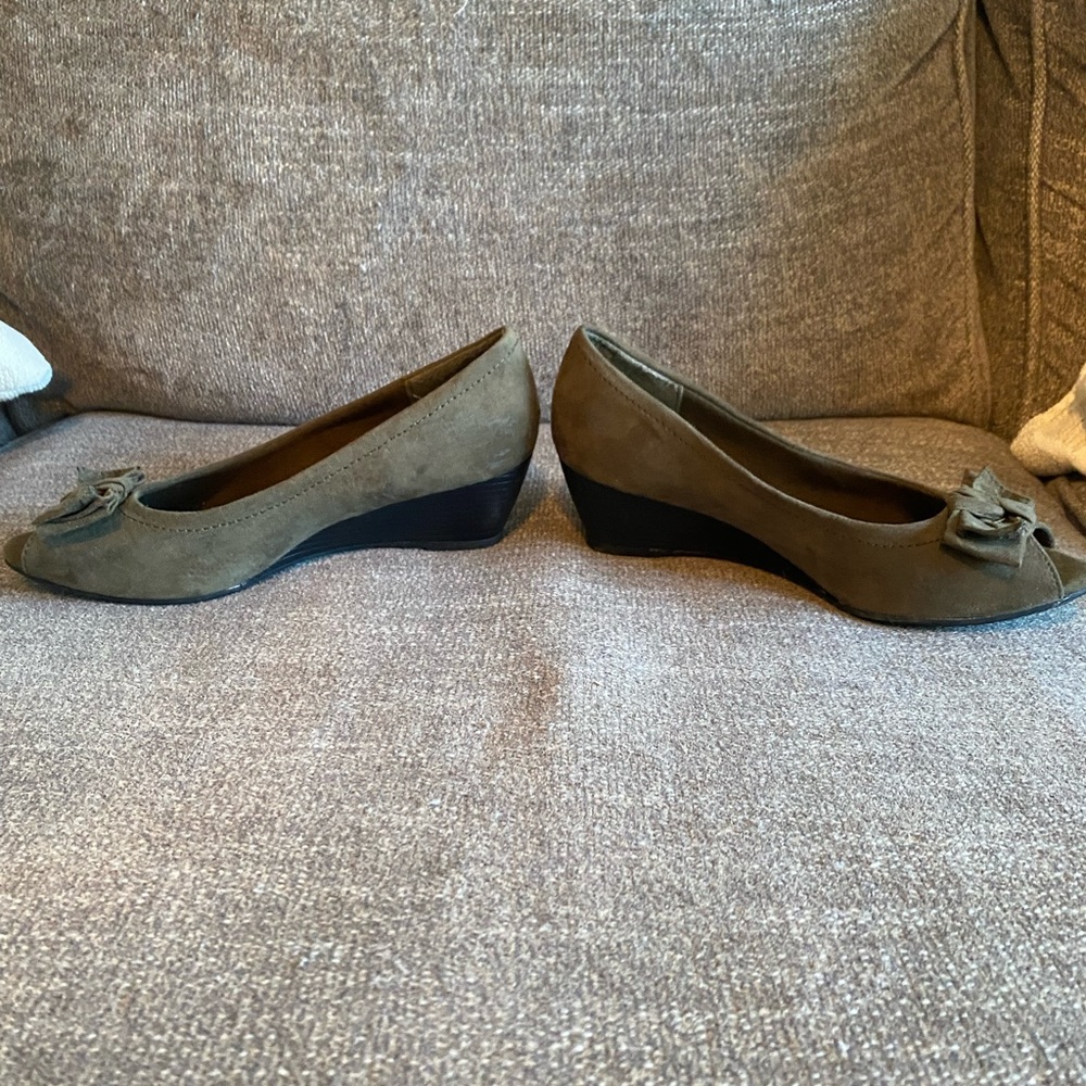 Nicole heels size 8